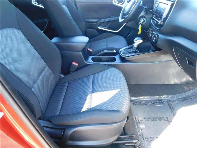 Used 2022 Kia Soul LX FWD image 25