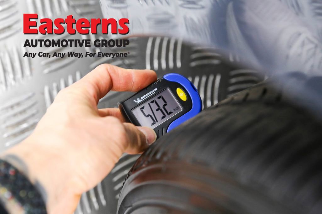 Used 2021 Toyota Corolla SE w/ SE Premium Package image 29