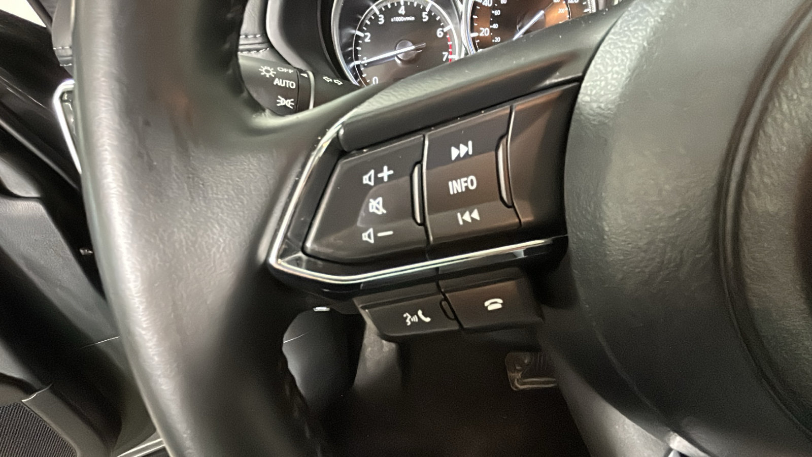 Used 2025 MAZDA CX-5 AWD 2.5 S w/ Preferred Package image 19
