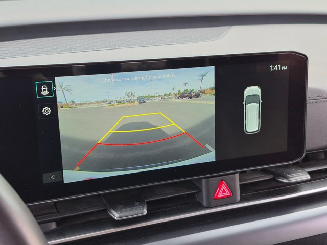 Used 2025 Kia Carnival FWD image 13