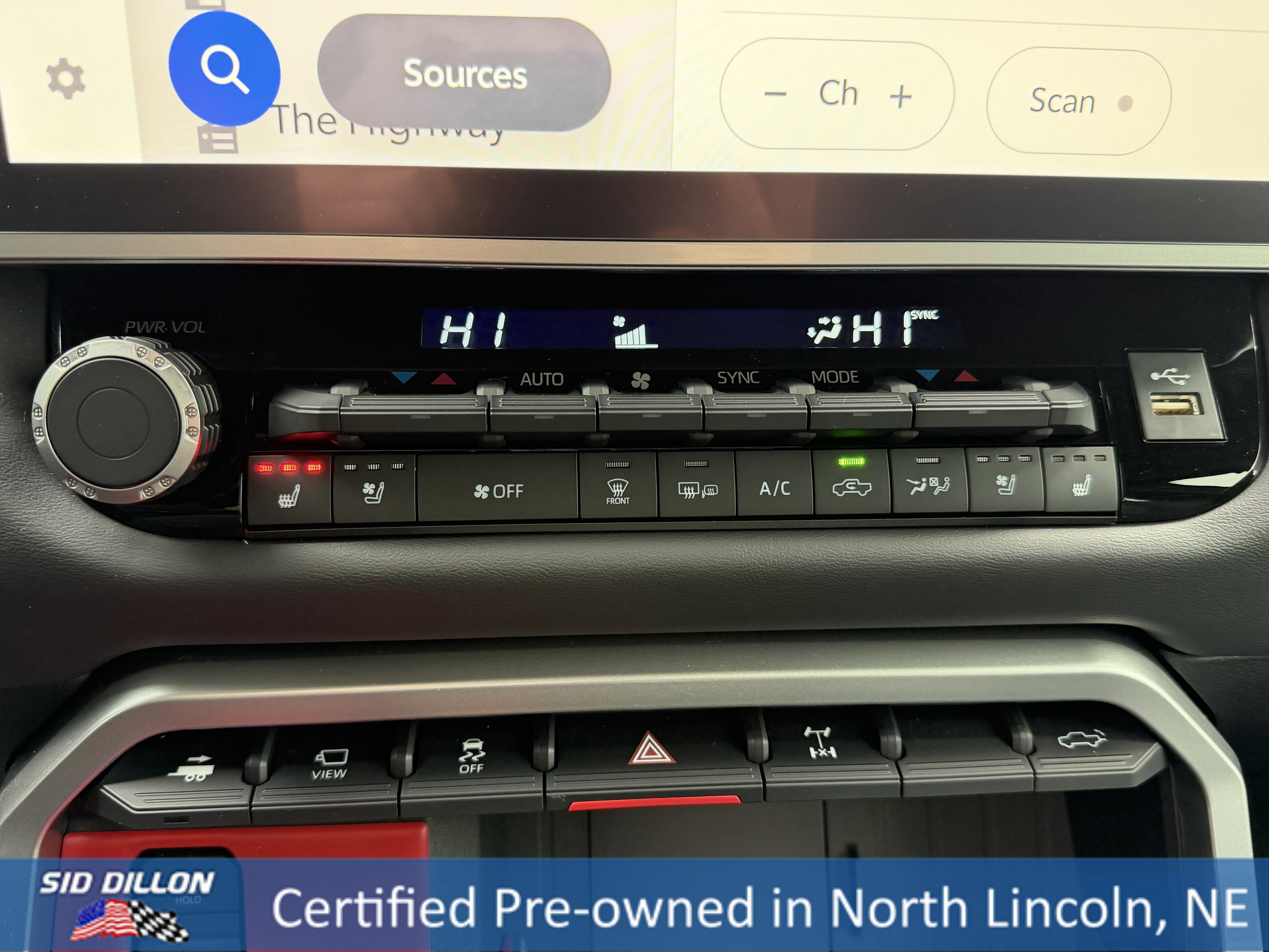 Used 2025 Toyota Tundra Limited image 16