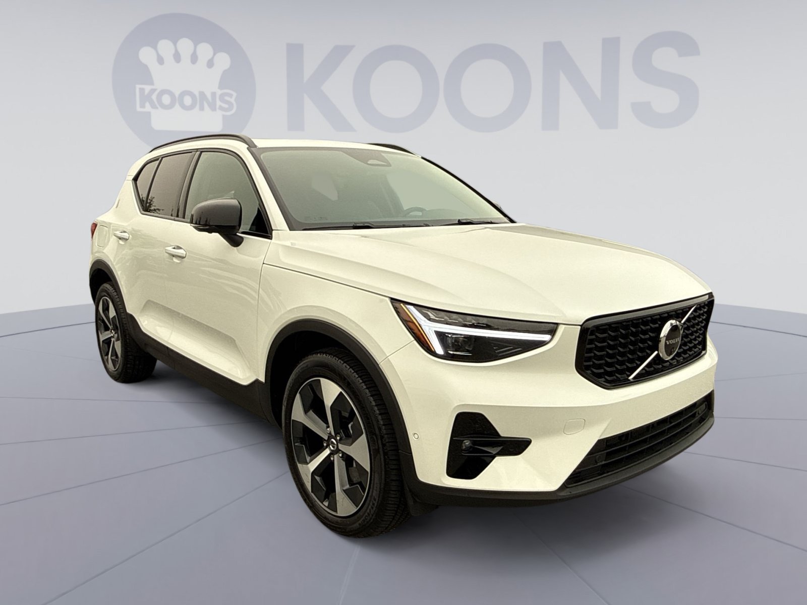 New 2026 Volvo XC40 B5 Plus w/ Protection Package Premier AWD/4WD image 18