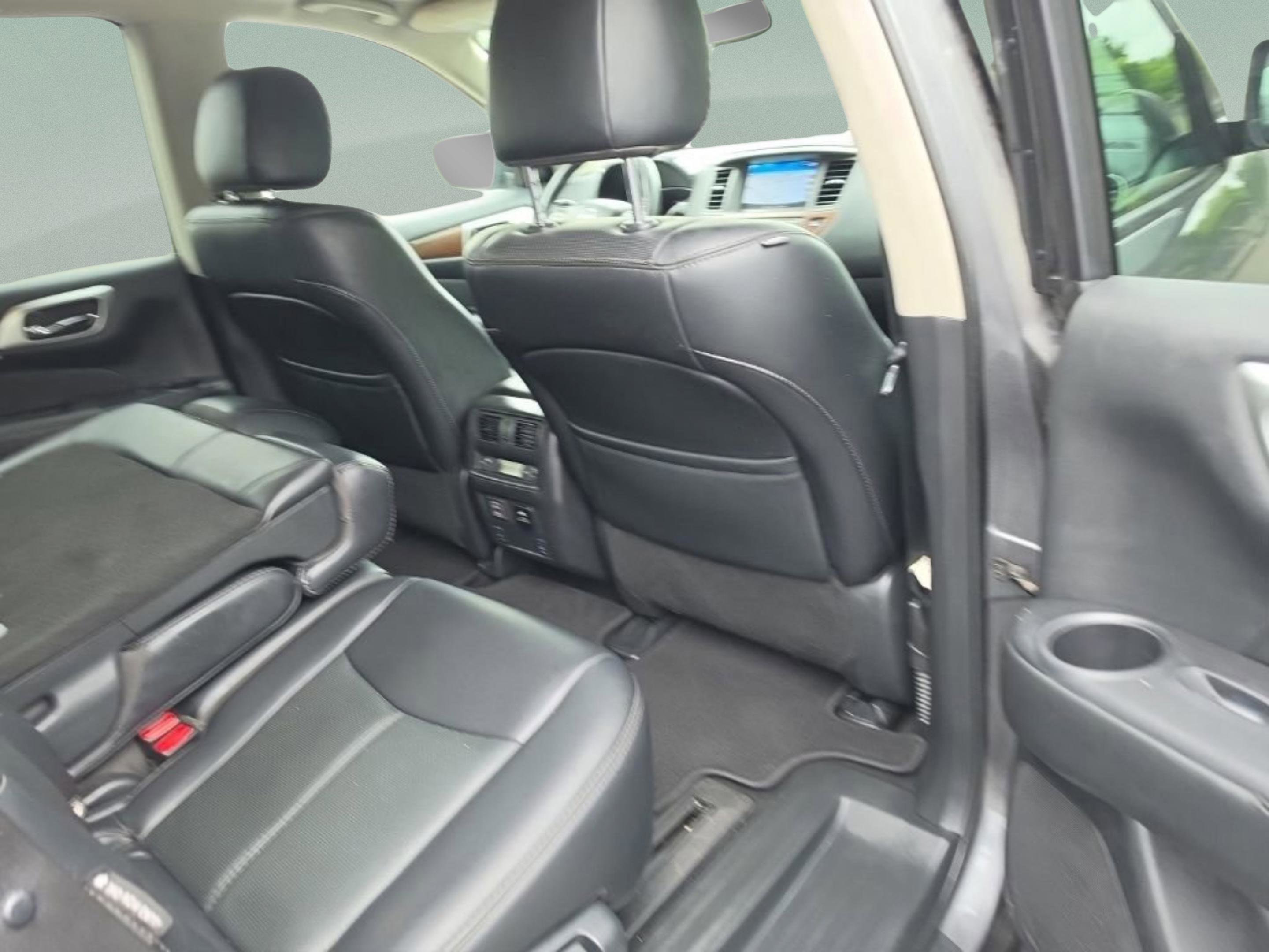 Used 2018 Nissan Pathfinder Platinum w/ Cargo Package AWD/4WD image 27