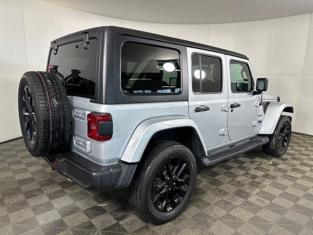 Used 2023 Jeep Wrangler Unlimited Sahara w/ Cold Weather Group image 3