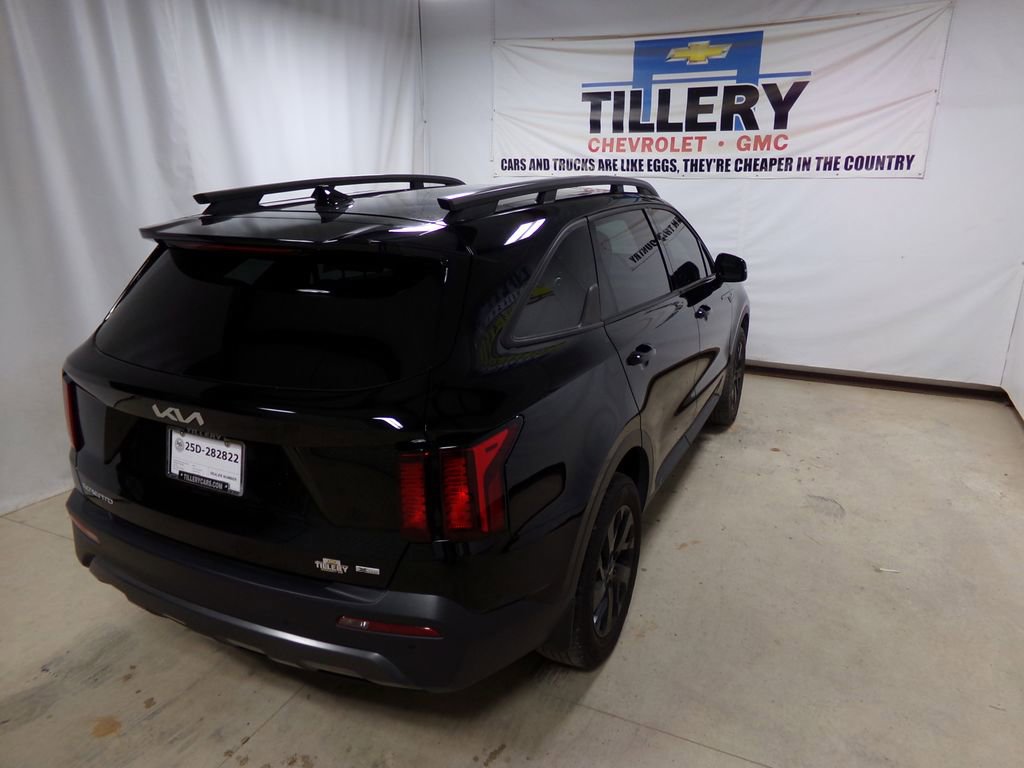 Used 2023 Kia Sorento S w/ Panoramic Sunroof Package image 6