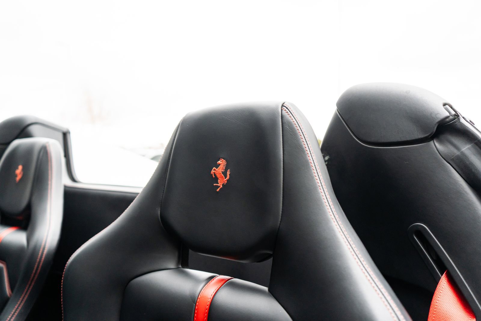 Used 2017 Ferrari 488 Spider image 27