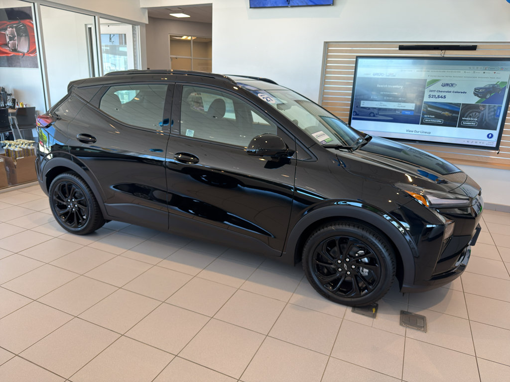 New 2027 Chevrolet Bolt RS w/ Technology Package FWD image 4