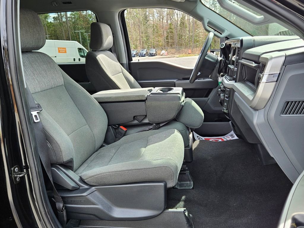 Used 2025 Ford F250 XLT image 14