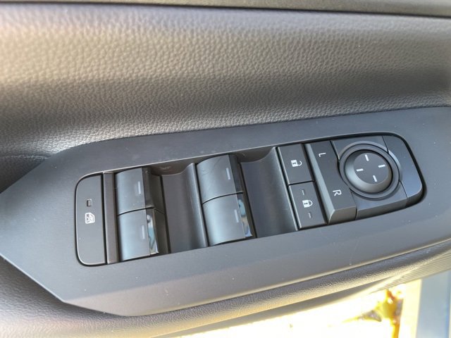 New 2026 Toyota Prius Plug-In Hybrid image 15