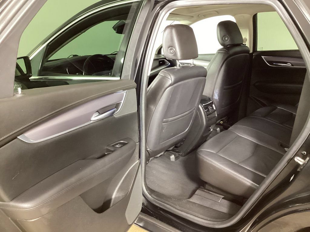 Used 2018 Cadillac XT5 Premium Luxury w/ Driver Assist Package AWD/4WD image 21
