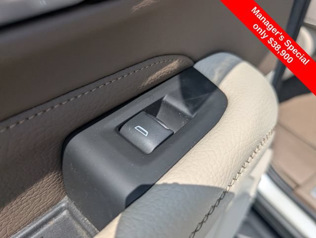 Used 2022 GMC Yukon Denali w/ Max Trailering Package AWD/4WD image 12