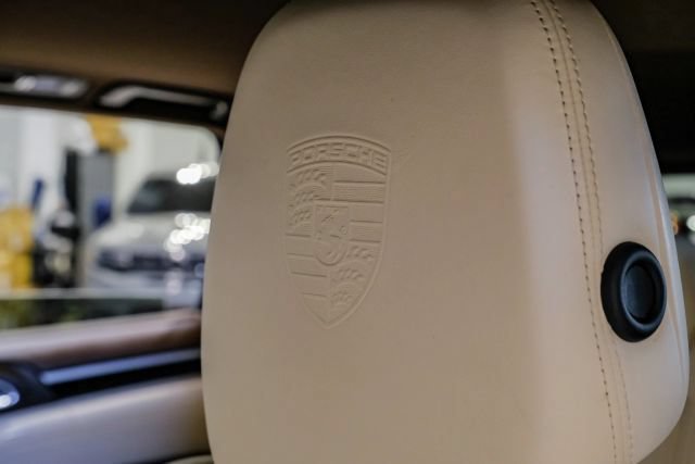 Used 2017 Porsche Cayenne AWD/4WD image 50