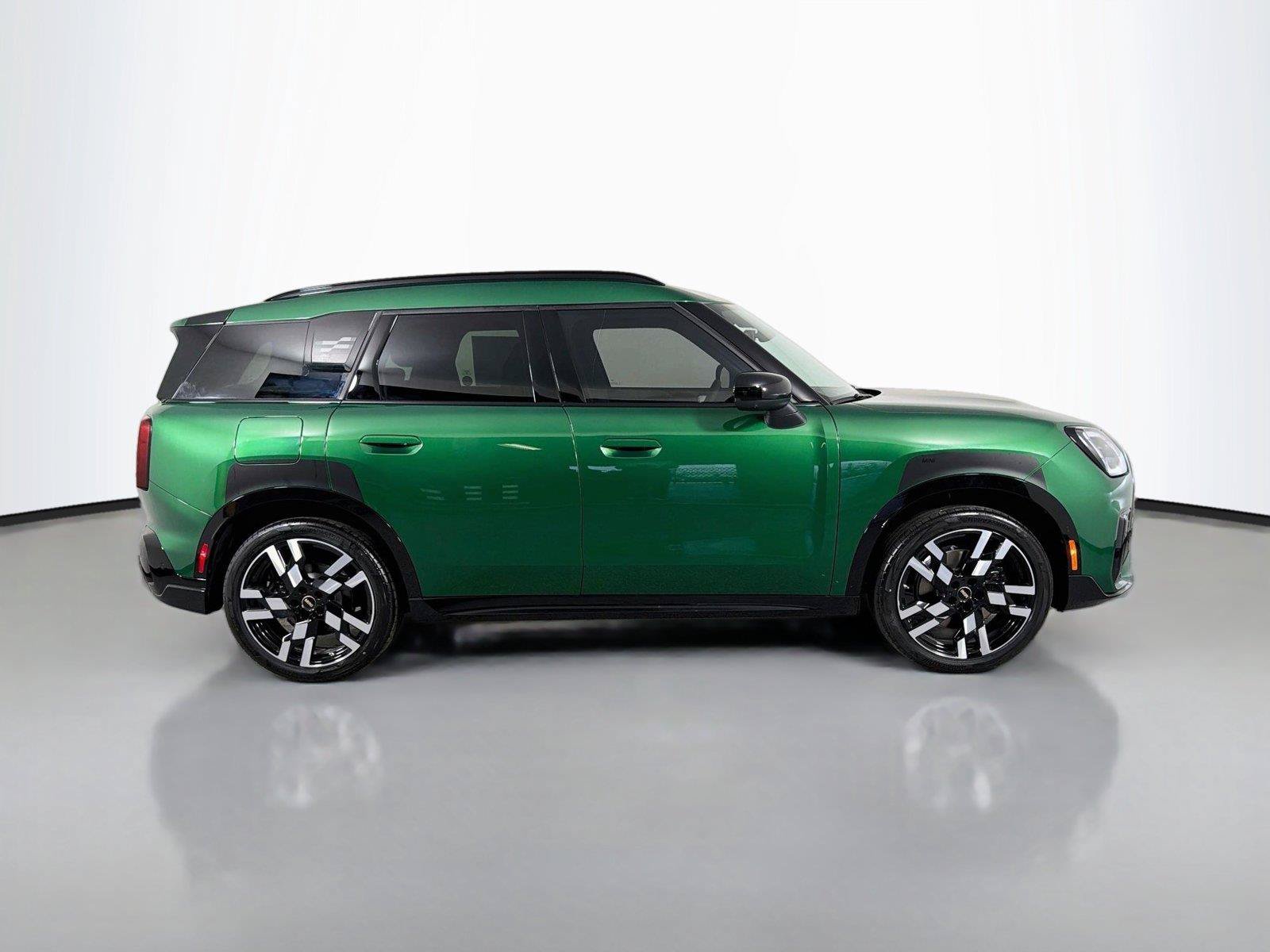 New 2027 MINI Cooper Countryman S w/ Comfort Package Max AWD/4WD image 4