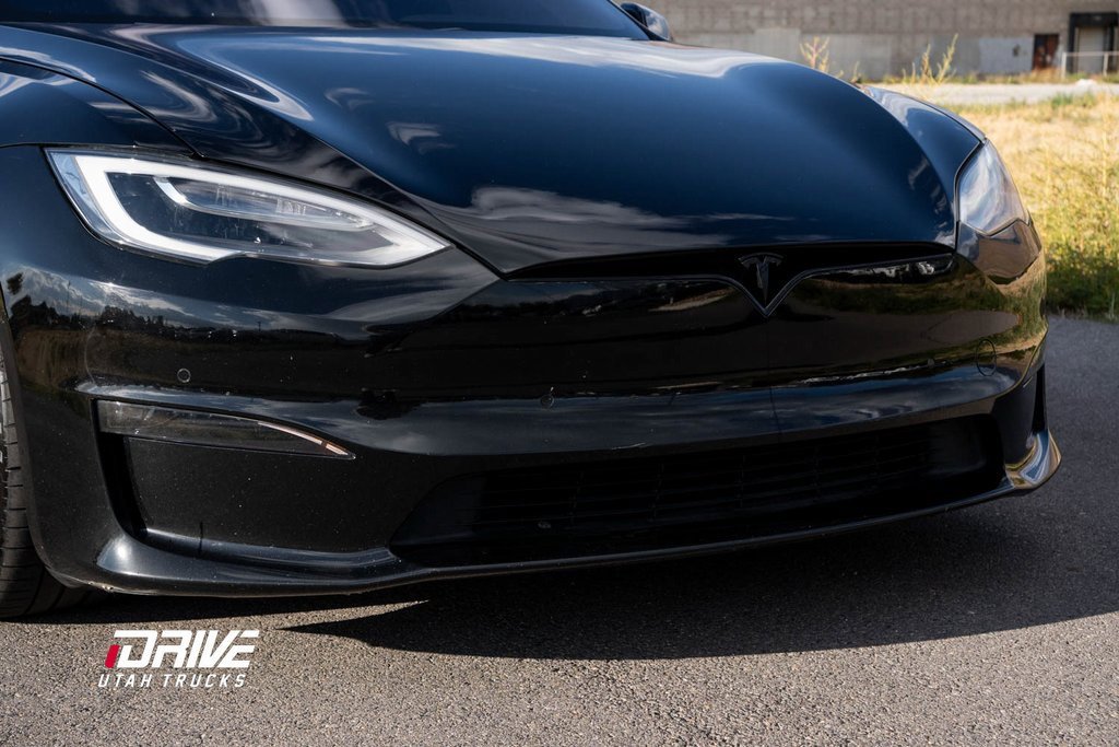 Used 2021 Tesla Model S Plaid image 3