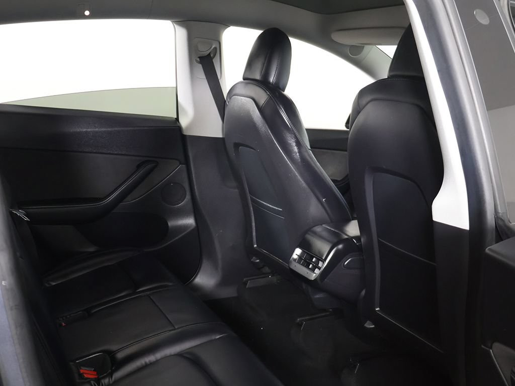 Used 2020 Tesla Model Y Long Range AWD/4WD image 30