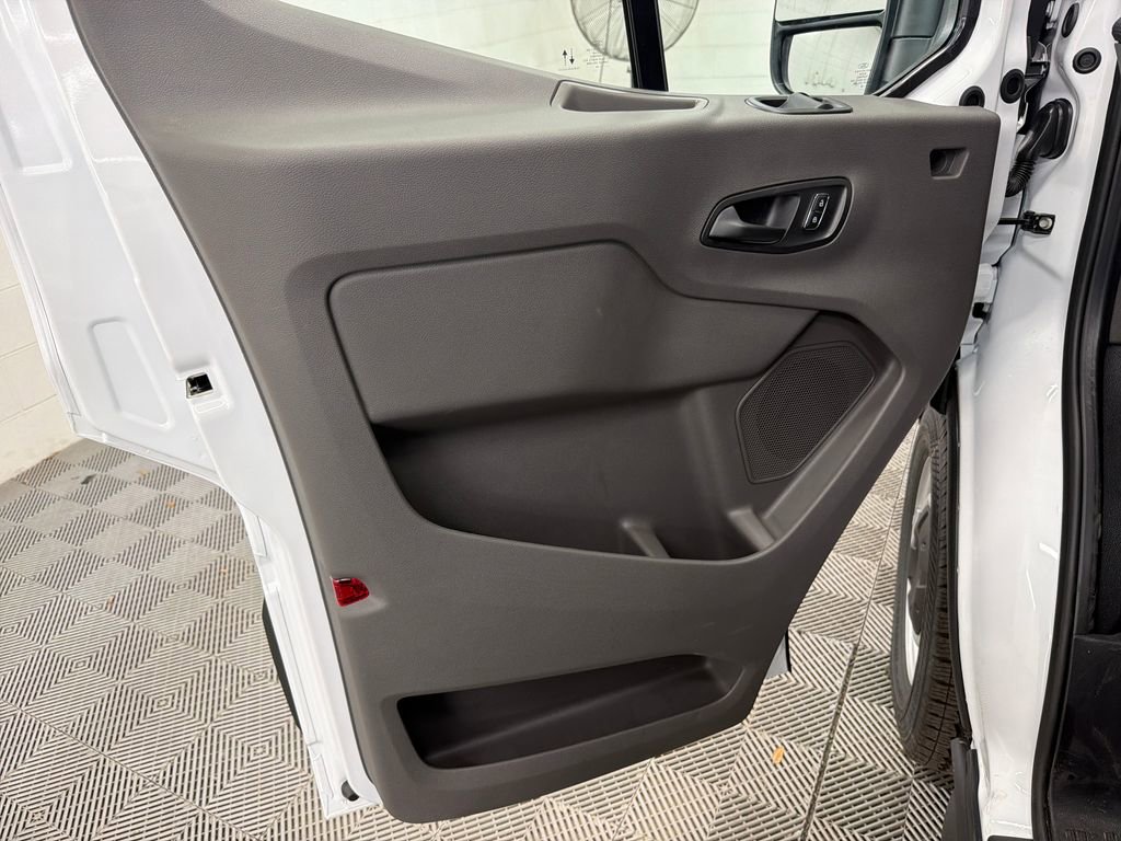 New 2026 Ford Transit 250 148 Medium Roof image 15