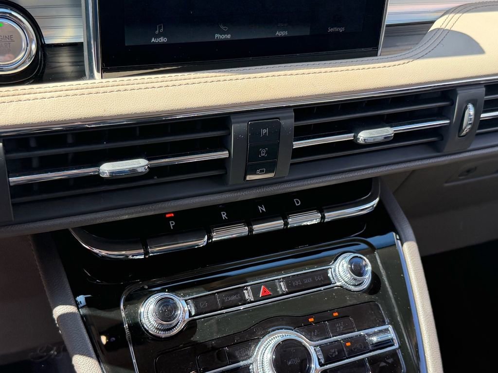 Certified 2022 Lincoln Corsair FWD image 21