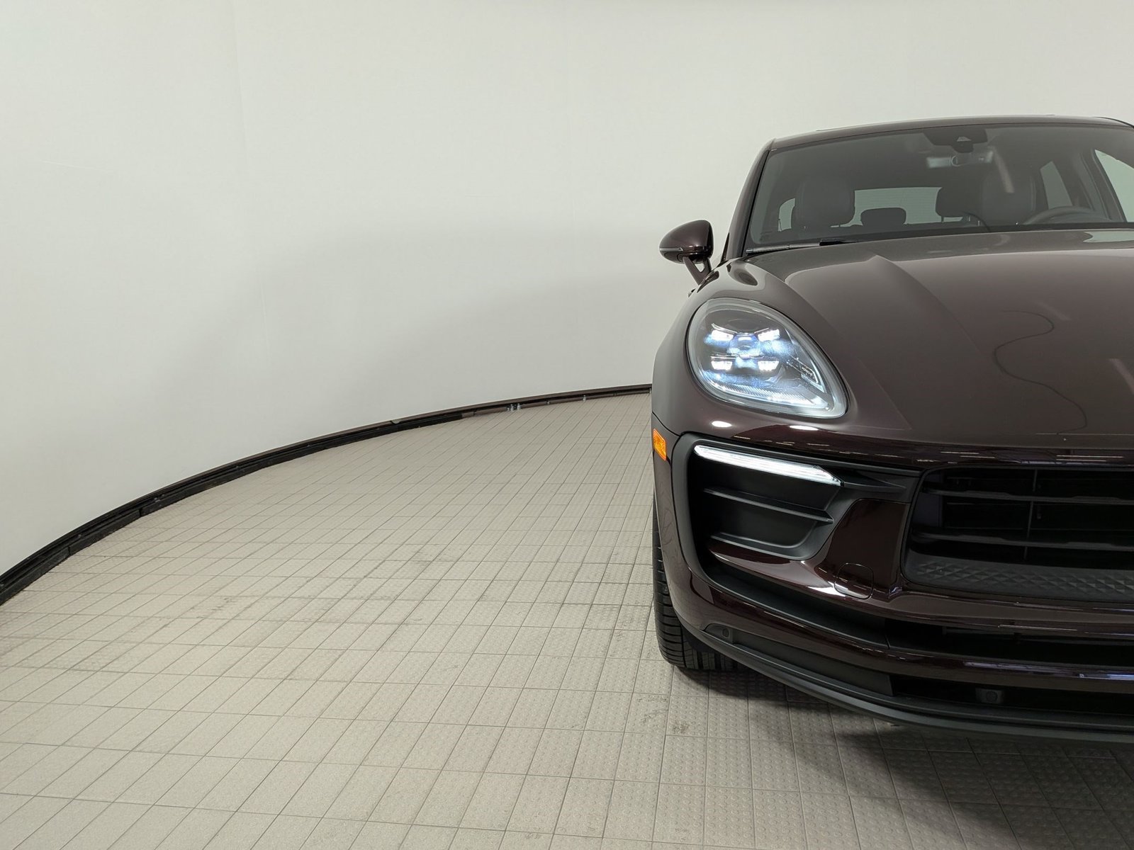 New 2026 Porsche Macan AWD/4WD image 12