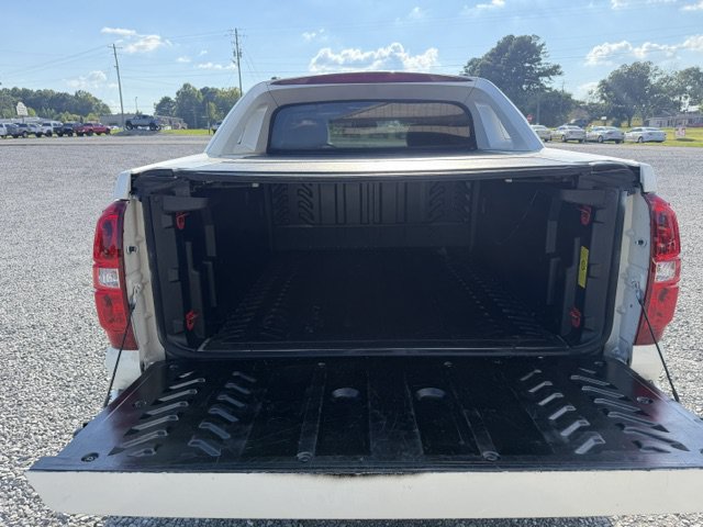Used 2011 Chevrolet Avalanche LTZ RWD image 15