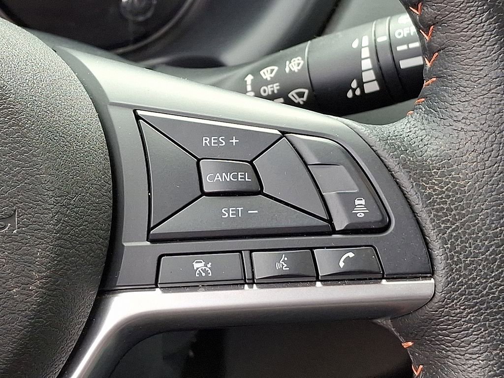 Used 2023 Nissan Kicks SR FWD image 22