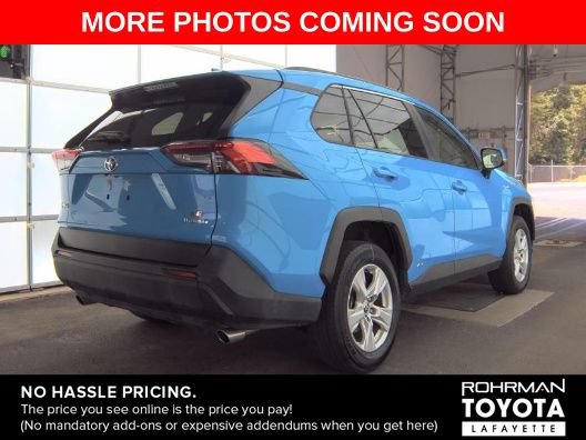Used 2020 Toyota RAV4 LE AWD/4WD image 4
