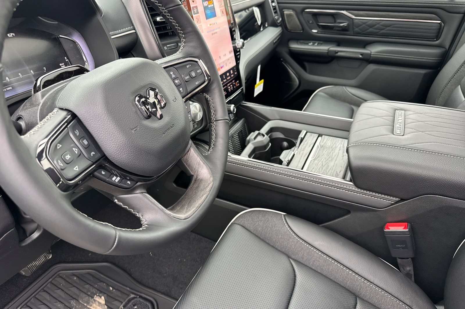 New 2026 RAM 1500 Limited AWD/4WD image 9