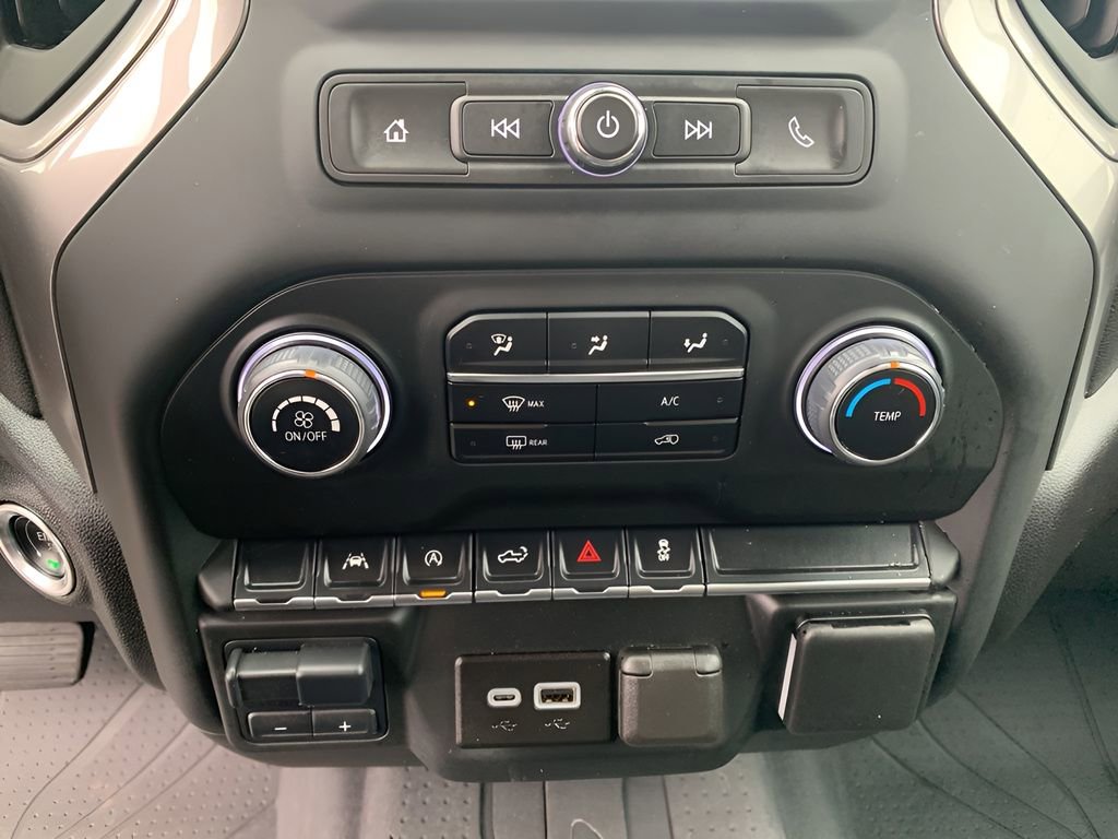 Used 2024 Chevrolet Silverado 1500 Custom w/ Turbomax Blackout Package image 22