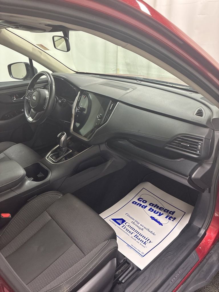 Used 2025 Subaru Outback Premium image 30