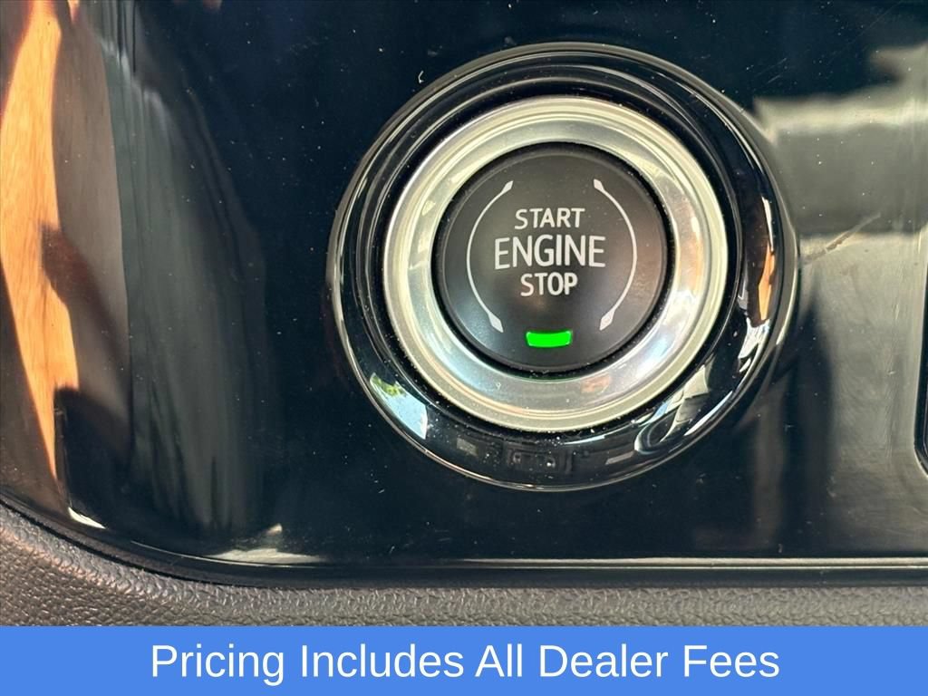 Used 2024 Chevrolet Silverado 1500 LT AWD/4WD image 13