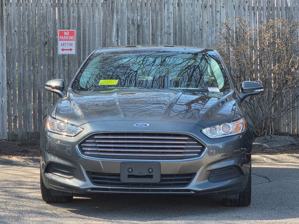 Used 2016 Ford Fusion SE image 9