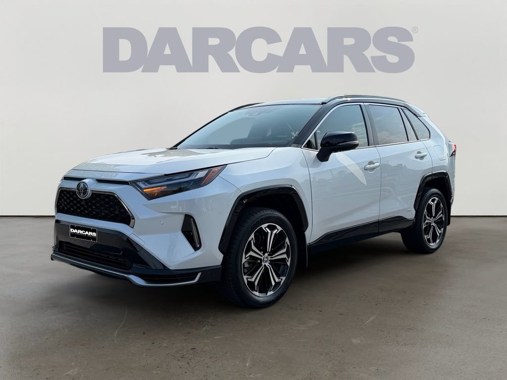 Used 2025 Toyota RAV4 XSE w/ Premium Package AWD/4WD image 2