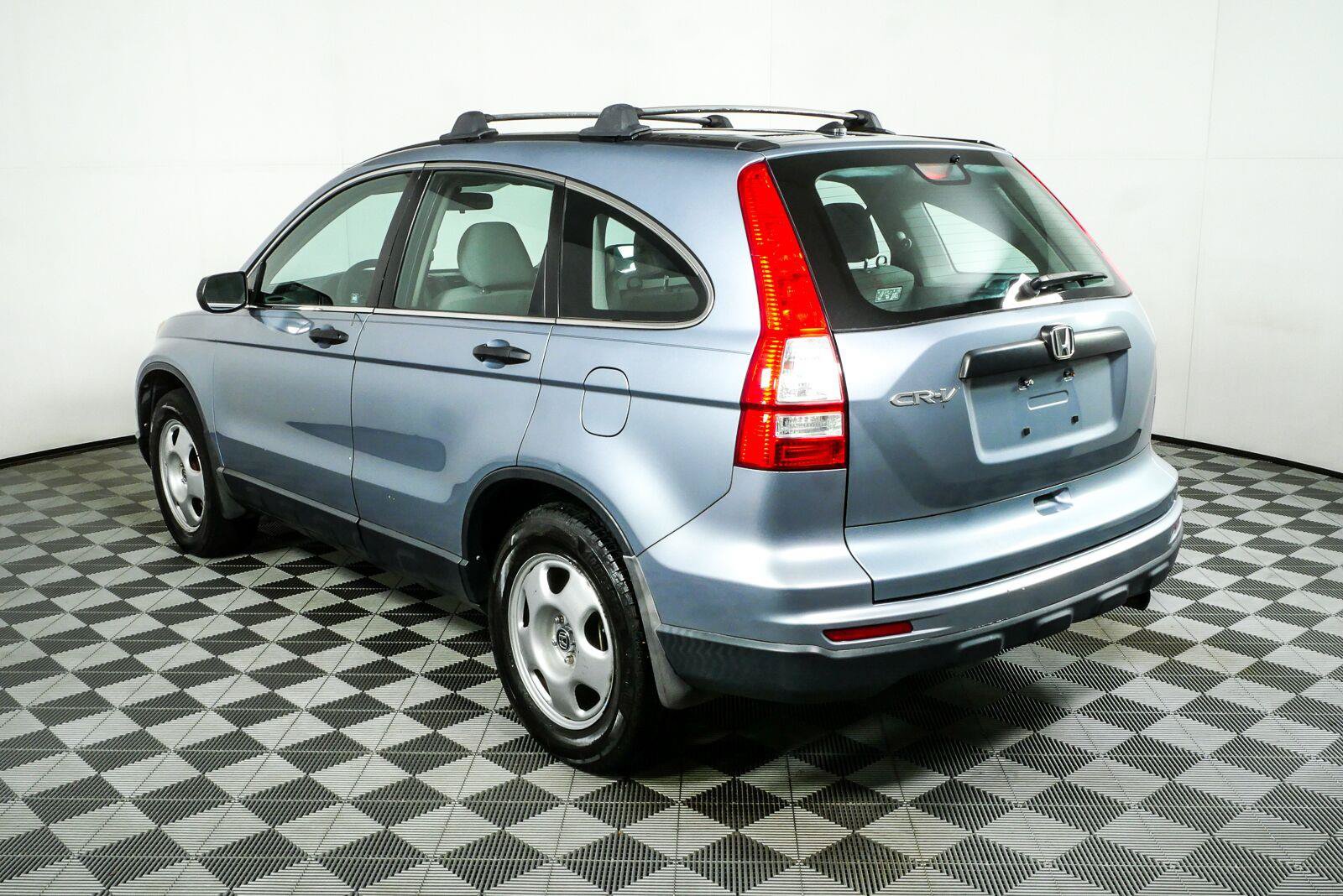 Used 2010 Honda CR-V LX image 24