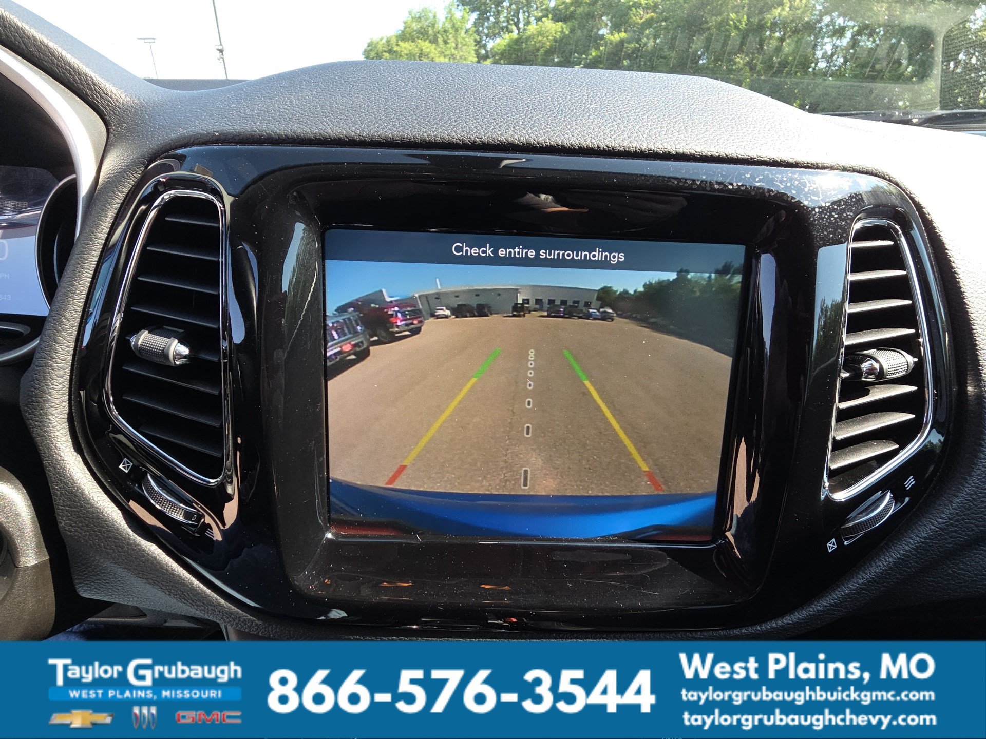 Used 2019 Jeep Compass Limited AWD/4WD image 22