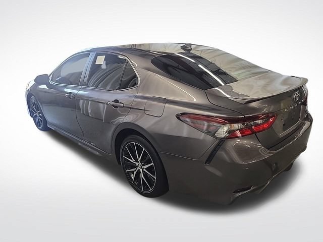 Used 2024 Toyota Camry SE FWD image 8