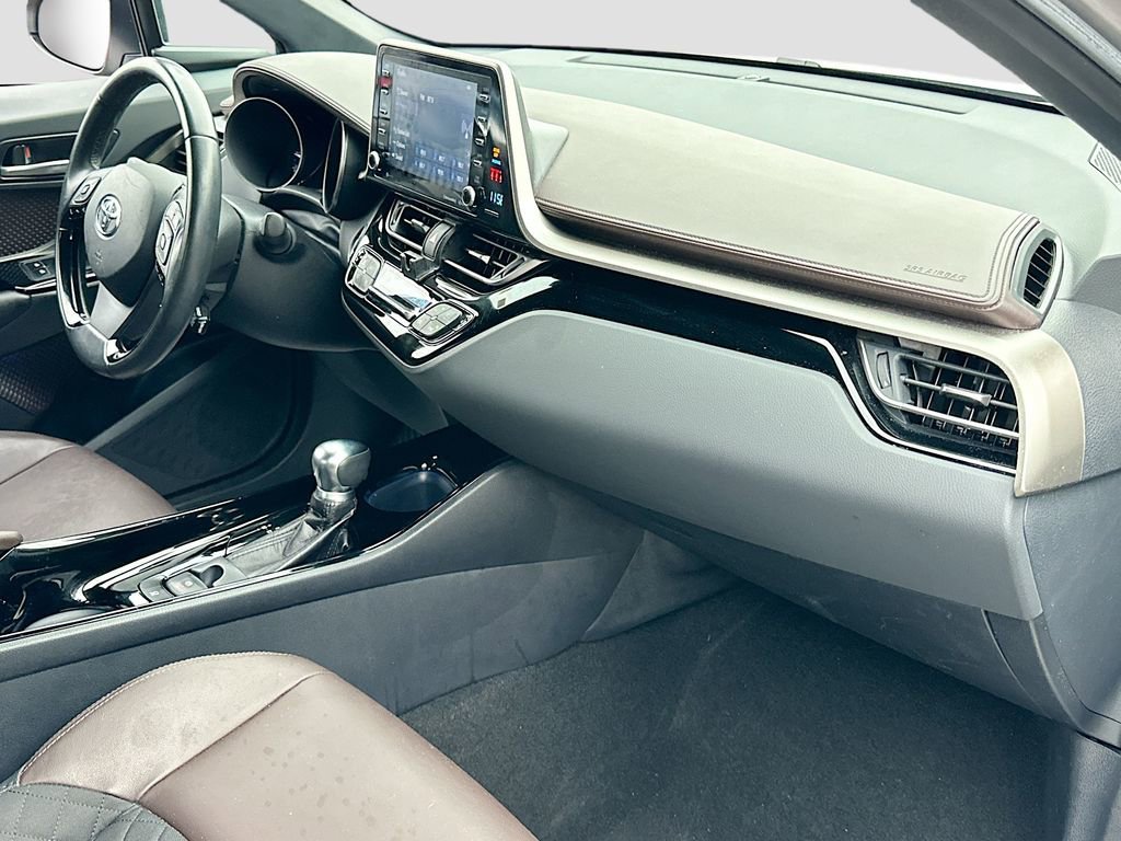 Used 2019 Toyota C-HR Limited image 27