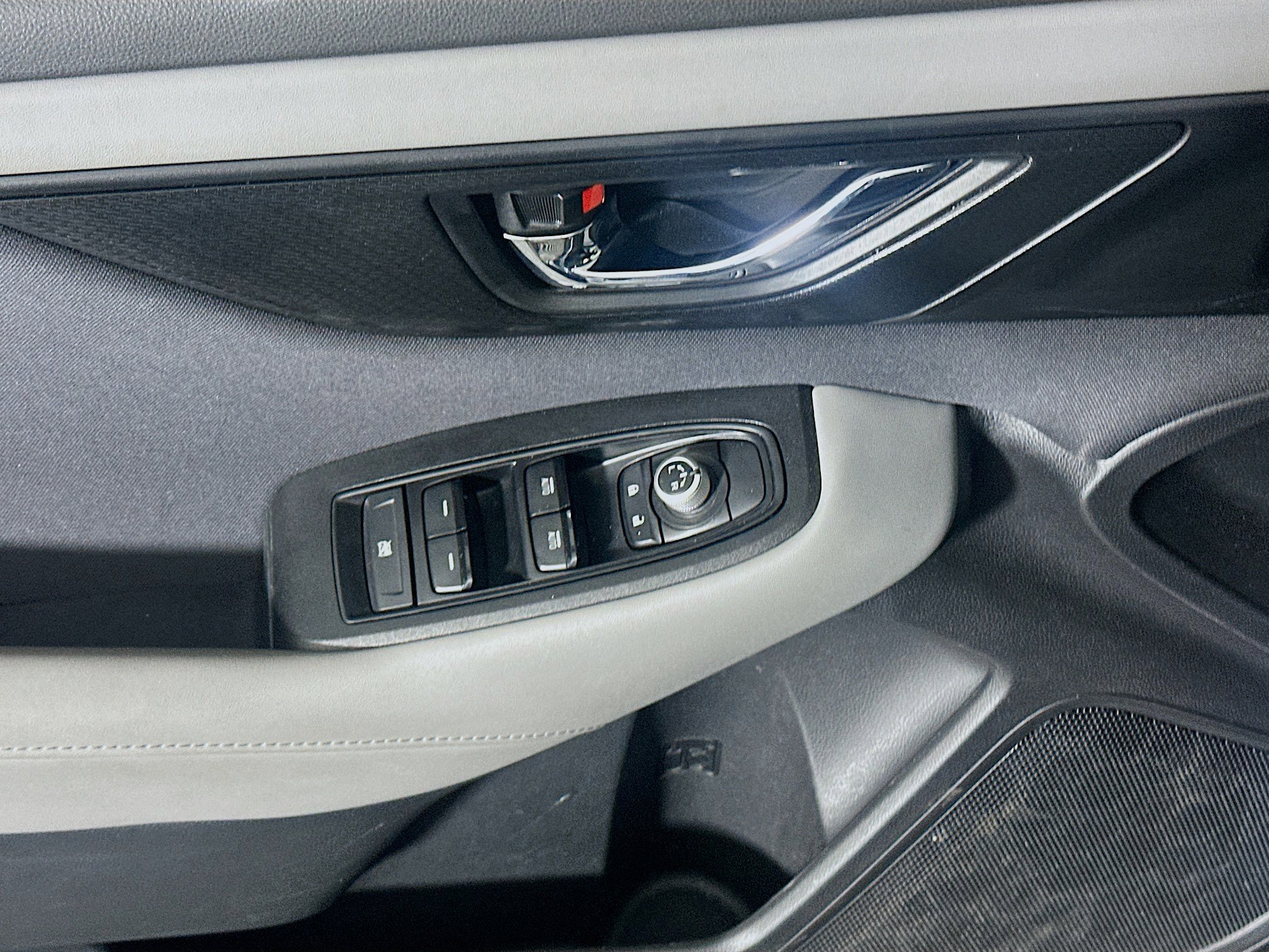 Used 2025 Subaru Outback Premium image 15