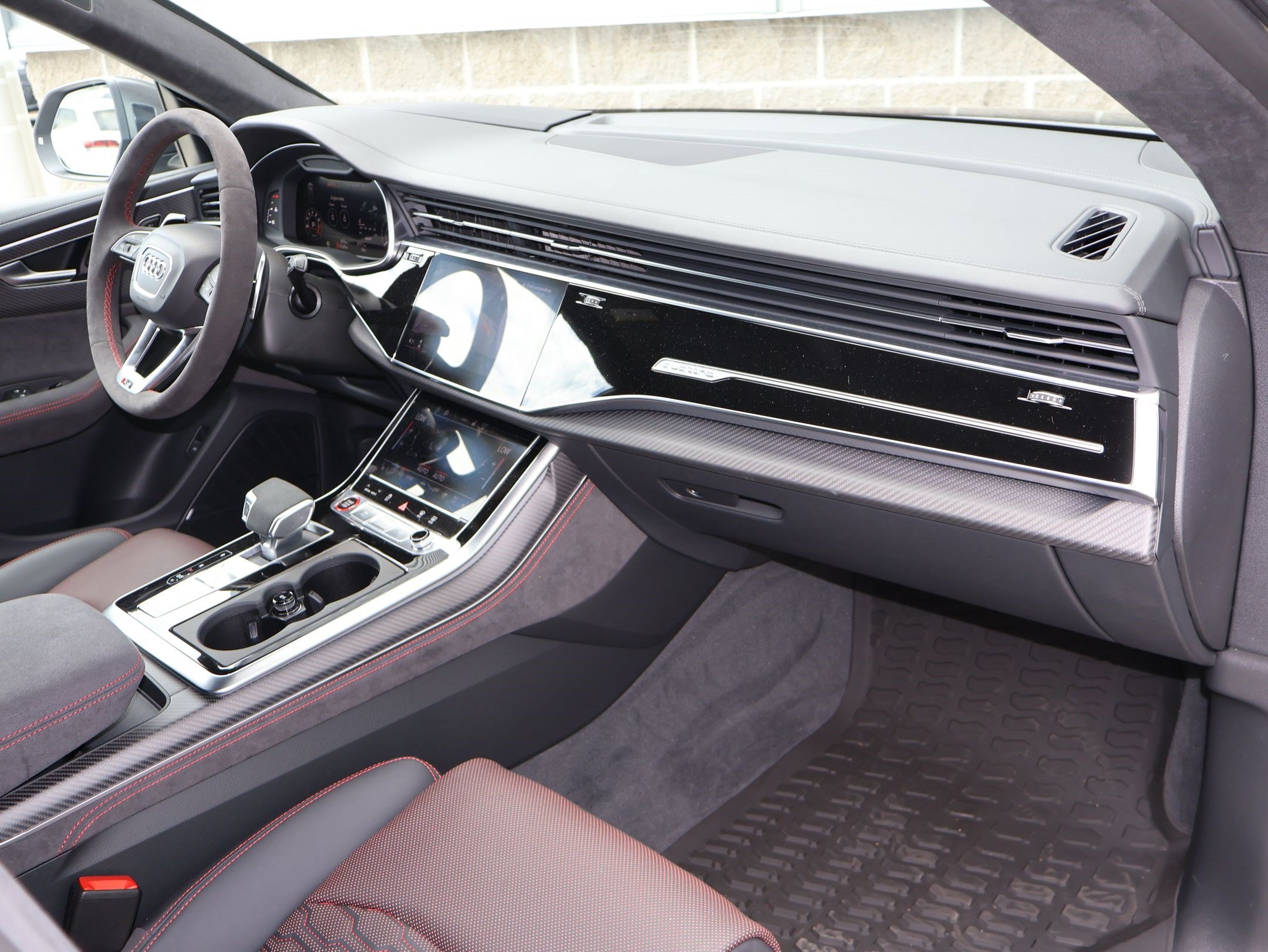 Used 2026 Audi RS Q8 performance AWD/4WD image 32