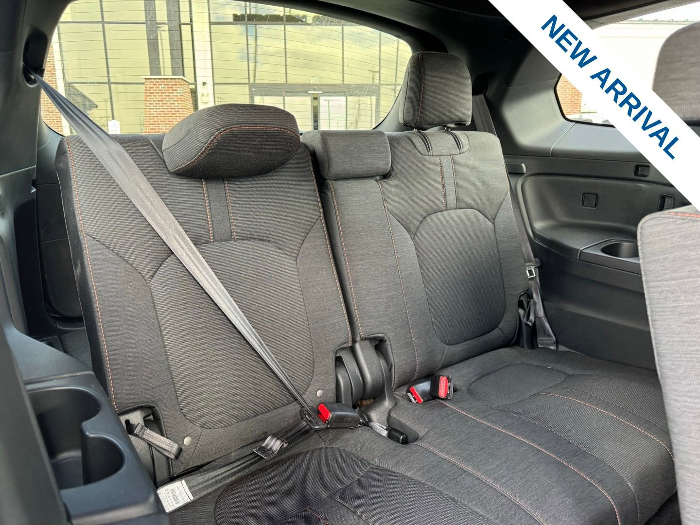 Used 2025 Honda Pilot Sport image 12