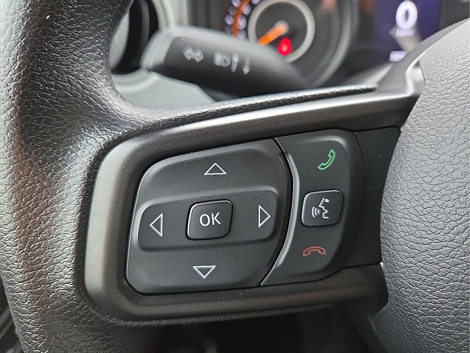 Used 2025 Jeep Gladiator Sport AWD/4WD image 19