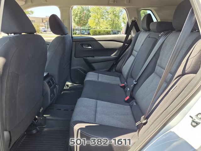 Certified 2026 Nissan Rogue SV FWD image 11