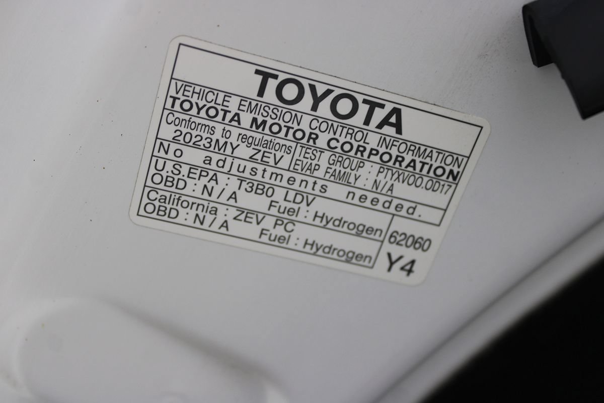 Used 2023 Toyota Mirai w/ Advanced Technology Package RWD image 47