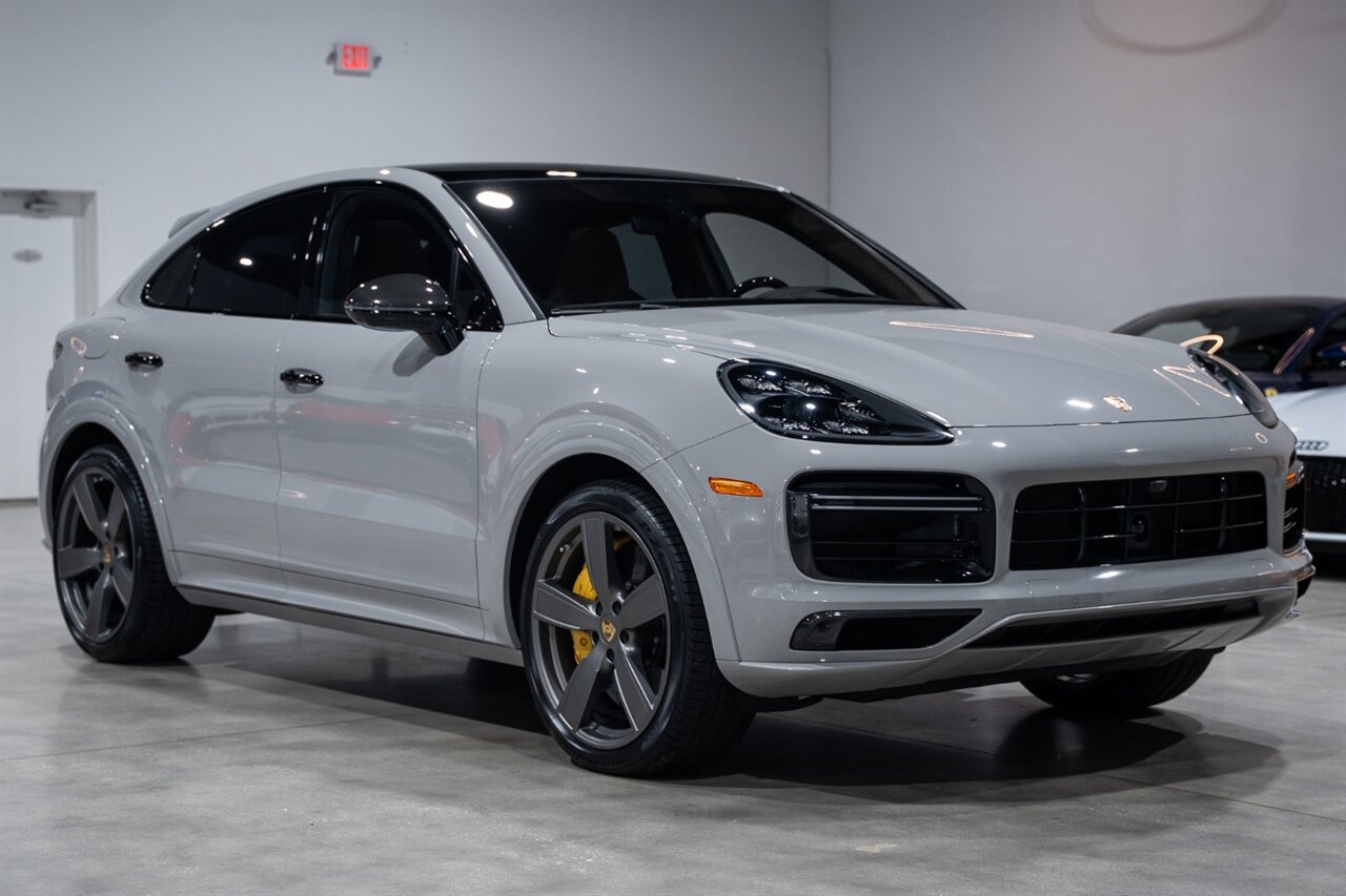 Used 2021 Porsche Cayenne Turbo AWD/4WD image 14