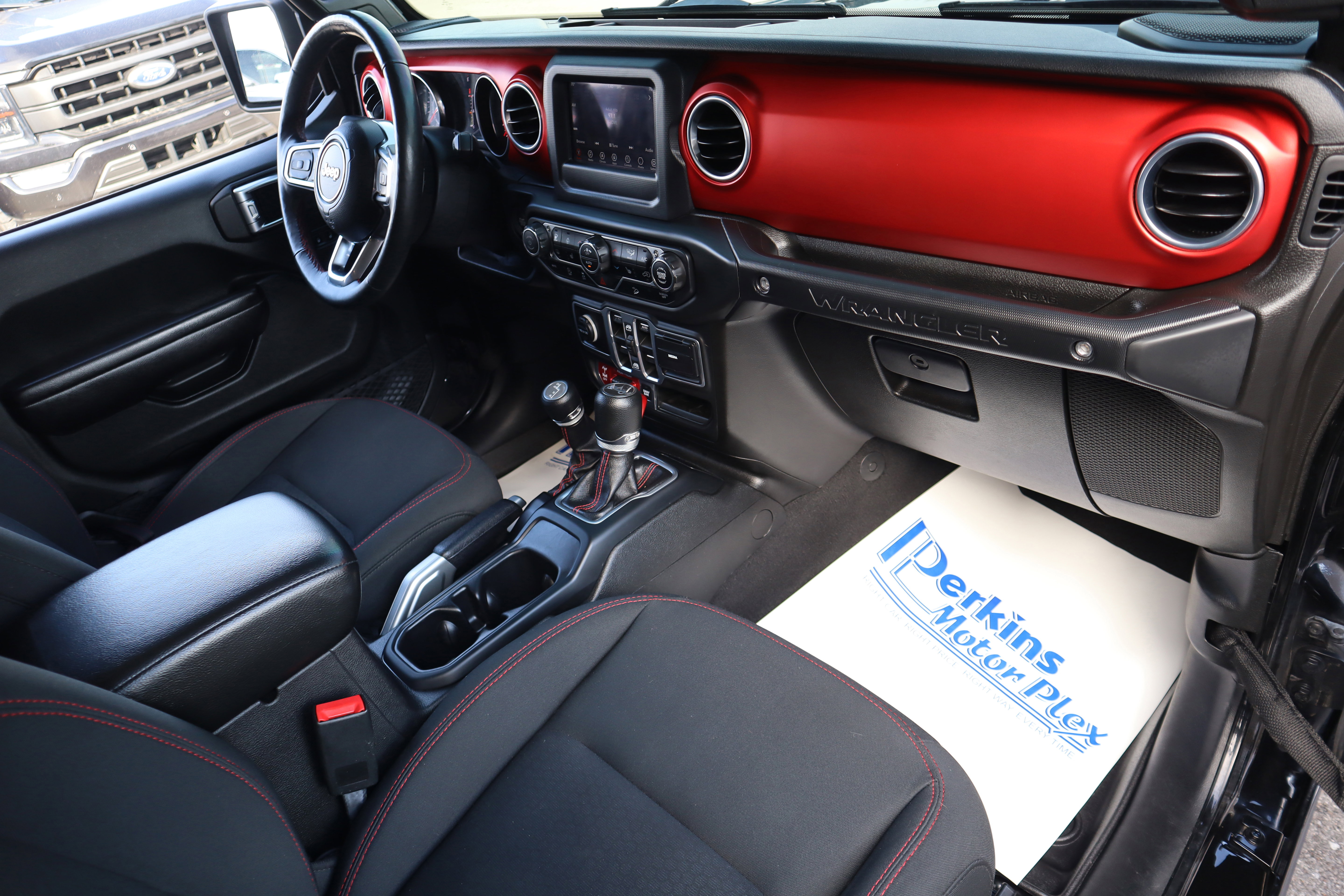 Used 2018 Jeep Wrangler Unlimited Rubicon image 28