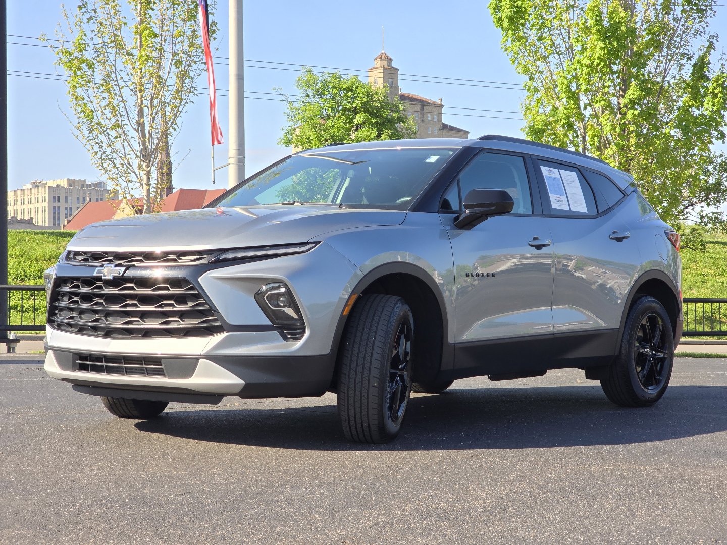 Used 2023 Chevrolet Blazer LT w/ Midnight/Sport Edition FWD image 16