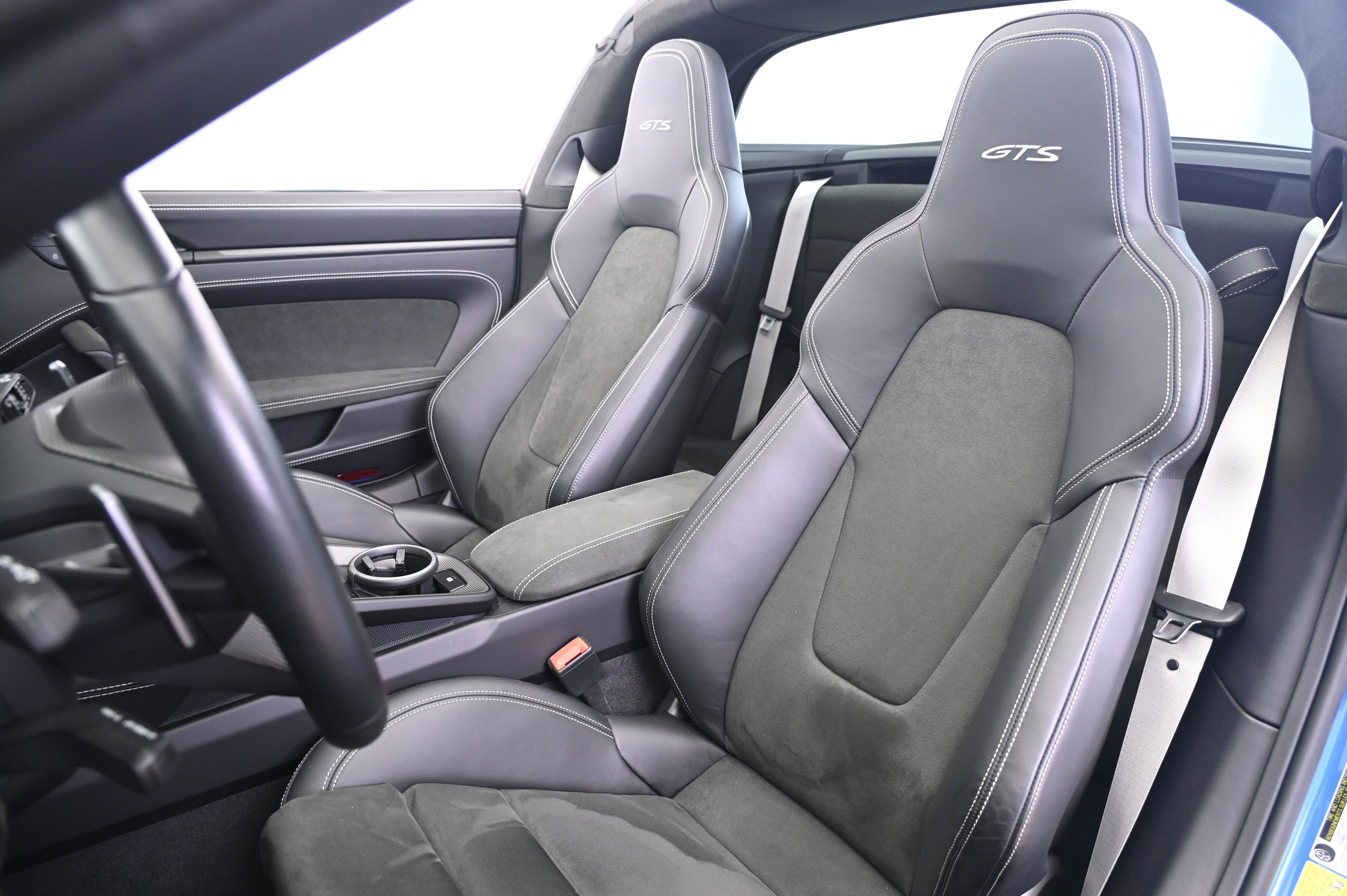Certified 2022 Porsche 911 Targa 4S AWD/4WD image 5