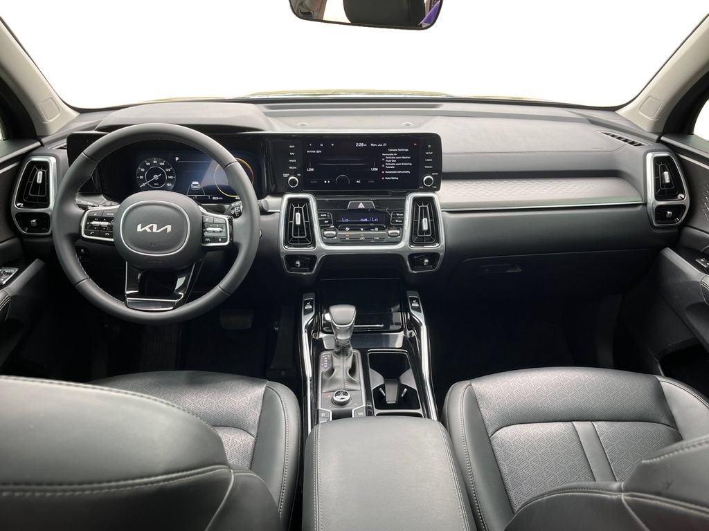 Used 2023 Kia Sorento SX AWD/4WD image 10