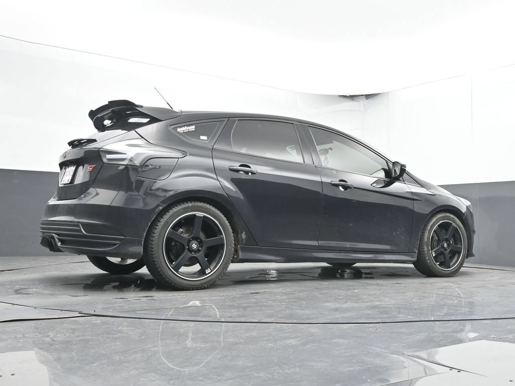 Used 2018 Ford Focus ST FWD image 24
