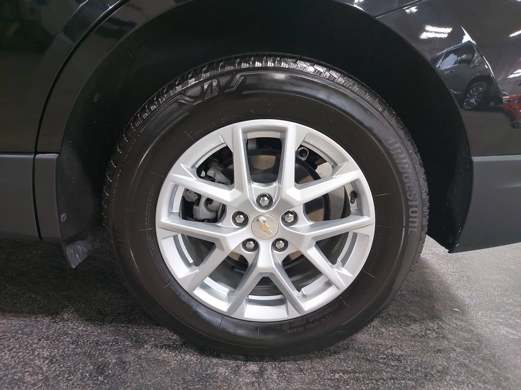 Used 2024 Chevrolet Equinox LT AWD/4WD image 34