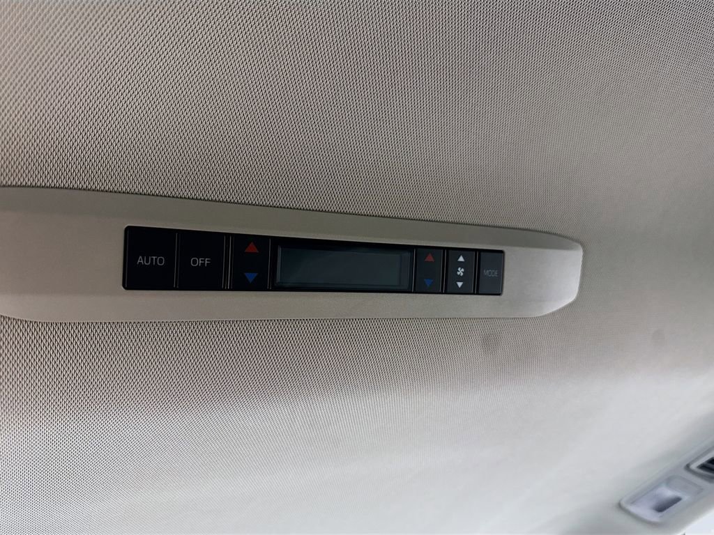 Certified 2024 Toyota Sienna XLE image 21