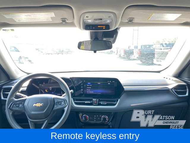 Used 2025 Chevrolet TrailBlazer LT FWD image 16